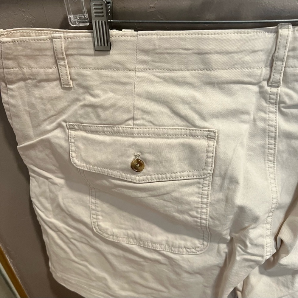 NWT Banana Republic Cream Authentic Chino Tailored Shorts Size 20 #L19 - Picture 14 of 15